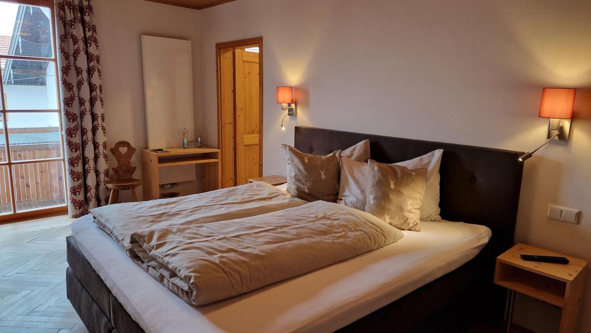 Hotel Landgasthof Alter Wirt 菲施巴豪 外观 照片